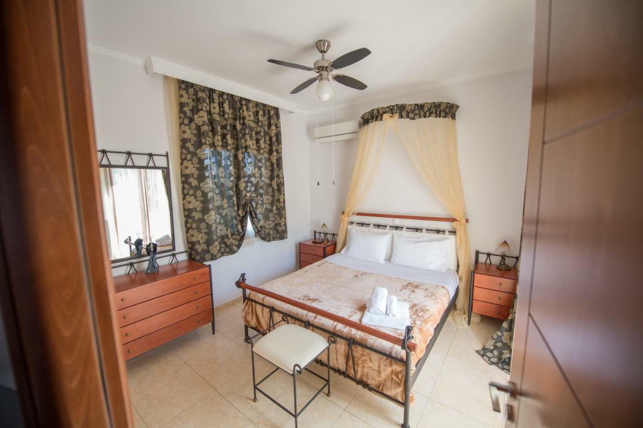 Irene'S Comfort Villa Неа Епидаврос Екстериор снимка